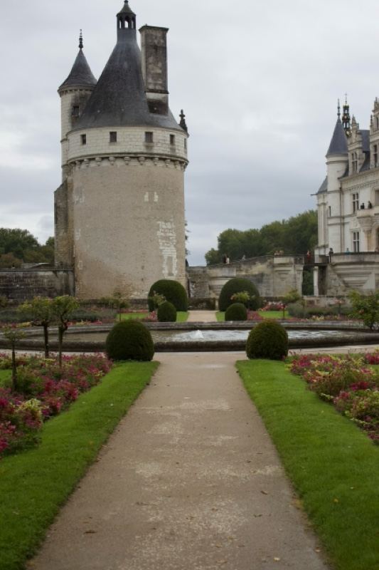 Château de Chenonceau Garden Path
