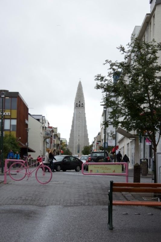 Street view toward Hallgrímskirkja Reykjavik