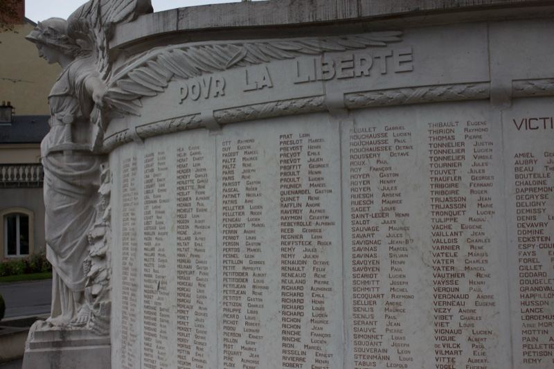 War Memorial Inscription Pour La Liberté