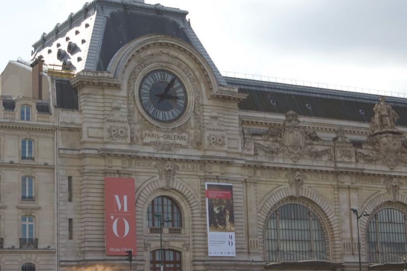 Musée d'Orsay facade with clock