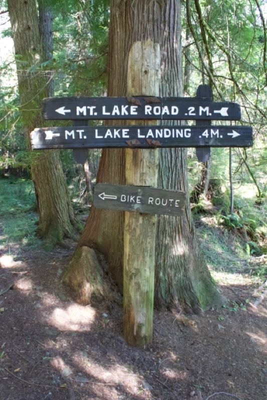 Forest Trail Signpost to Mt Lake