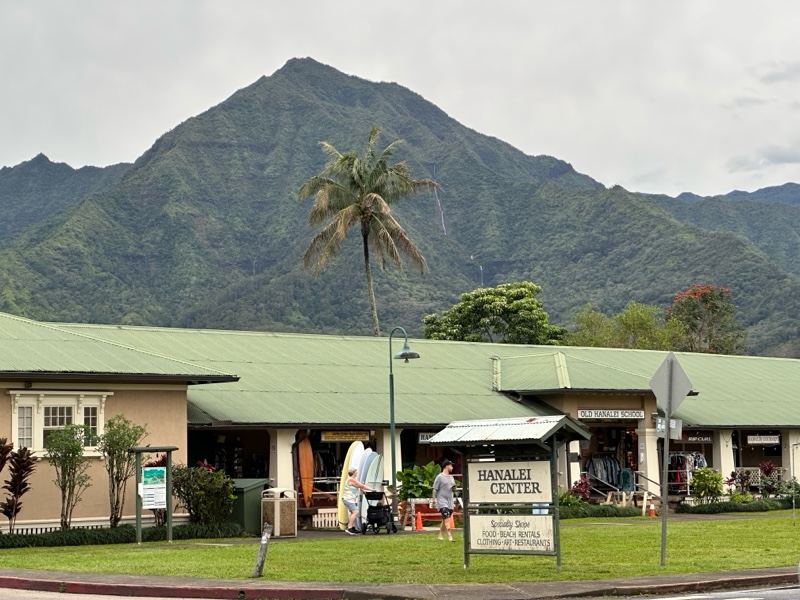 Building with Mountain Backdrop Hawaii